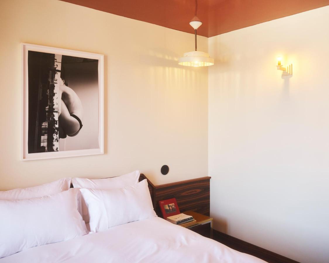 Hotel Present - Entree Autonome, Reception En Ligne - Encore Mieux Арль Екстер'єр фото