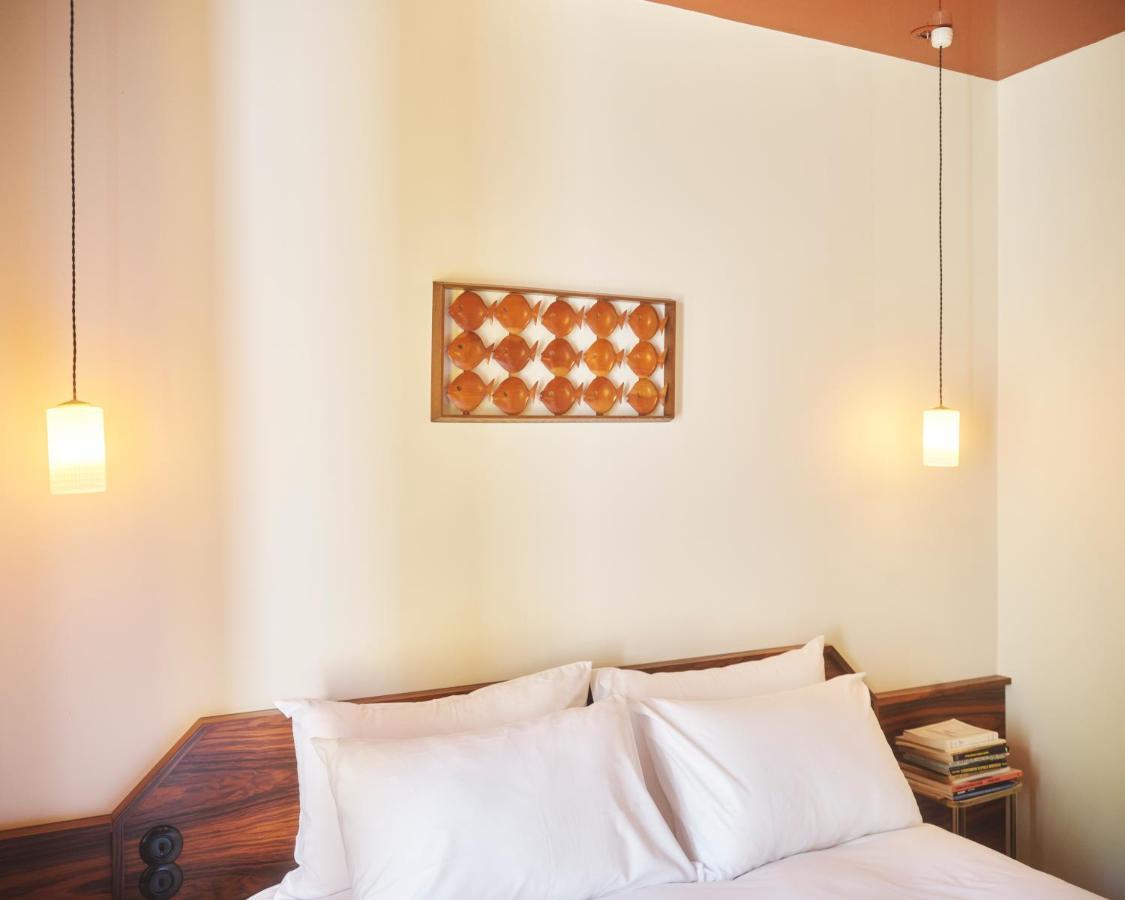 Hotel Present - Entree Autonome, Reception En Ligne - Encore Mieux Арль Екстер'єр фото