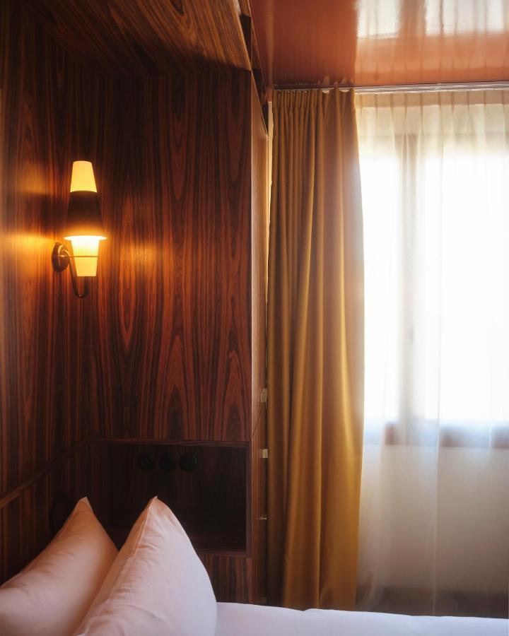 Hotel Present - Entree Autonome, Reception En Ligne - Encore Mieux Арль Екстер'єр фото