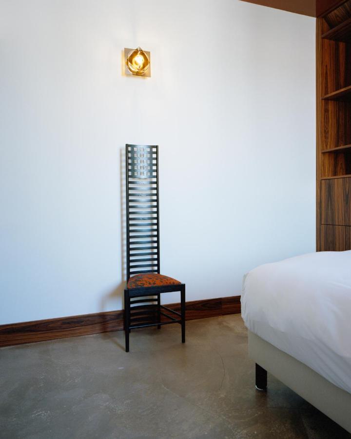 Hotel Present - Entree Autonome, Reception En Ligne - Encore Mieux Арль Екстер'єр фото